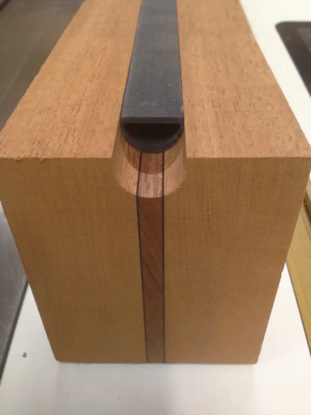 Cozad Guitars - D-Tube Groove
