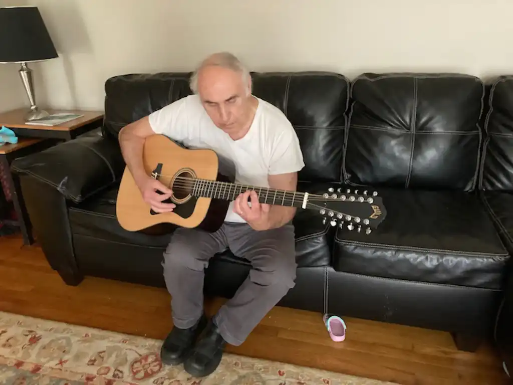 Cozad Guitars - The Owner and His 12-string