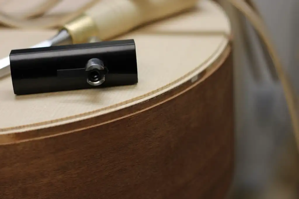 Cozad Guitars - Hand-cut Binding Channels