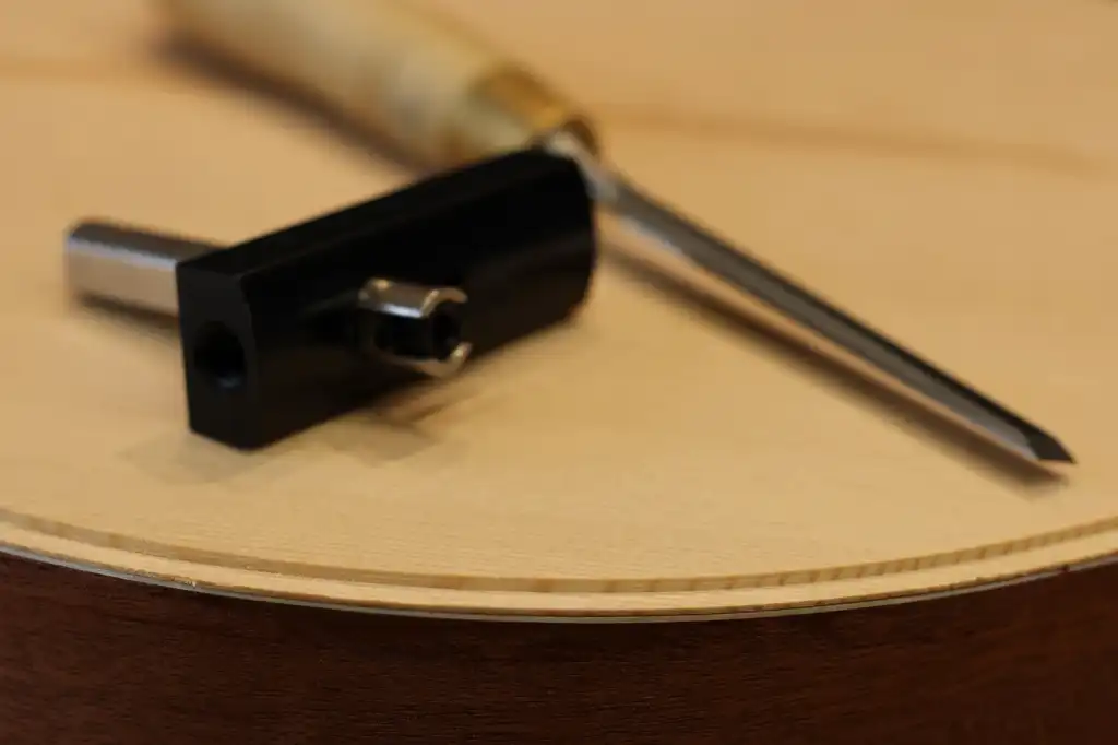 Cozad Guitars - Hand-cur Purfling Channels