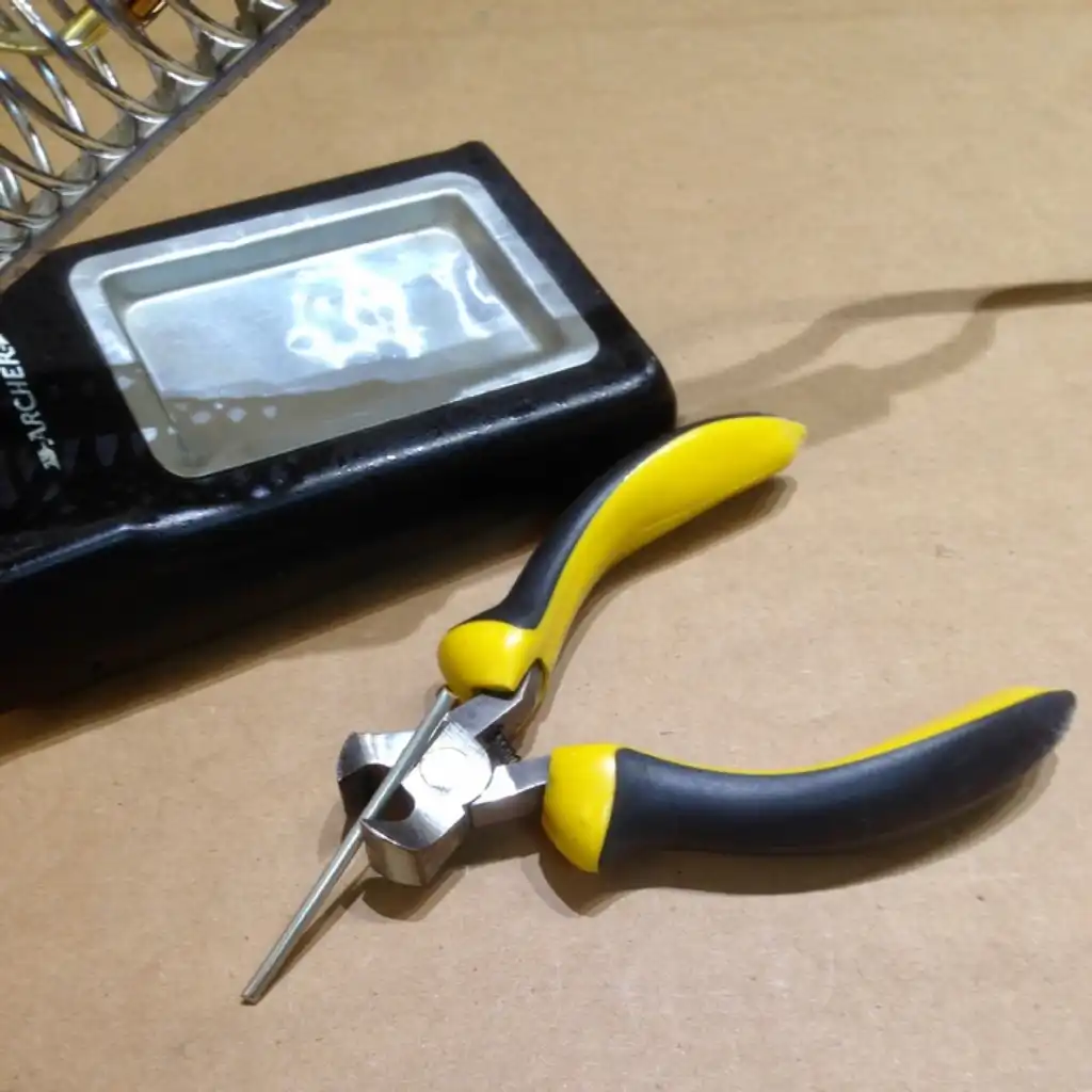 Cozad Guitars - Fret Removal