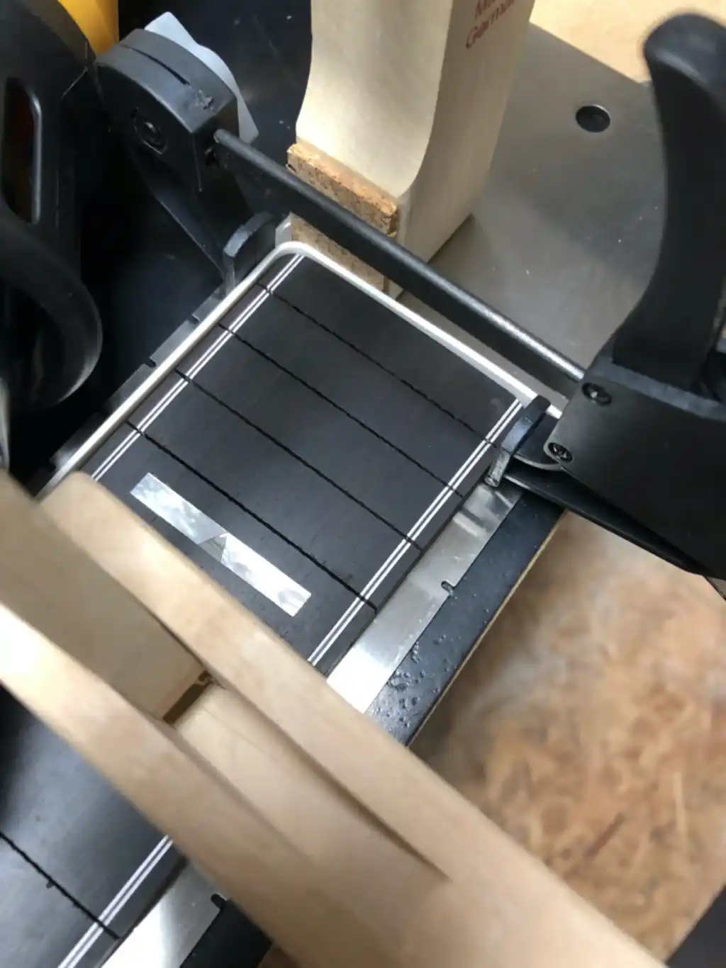 Cozad Guitars - Guild JF65-12 Binding the Fretboard