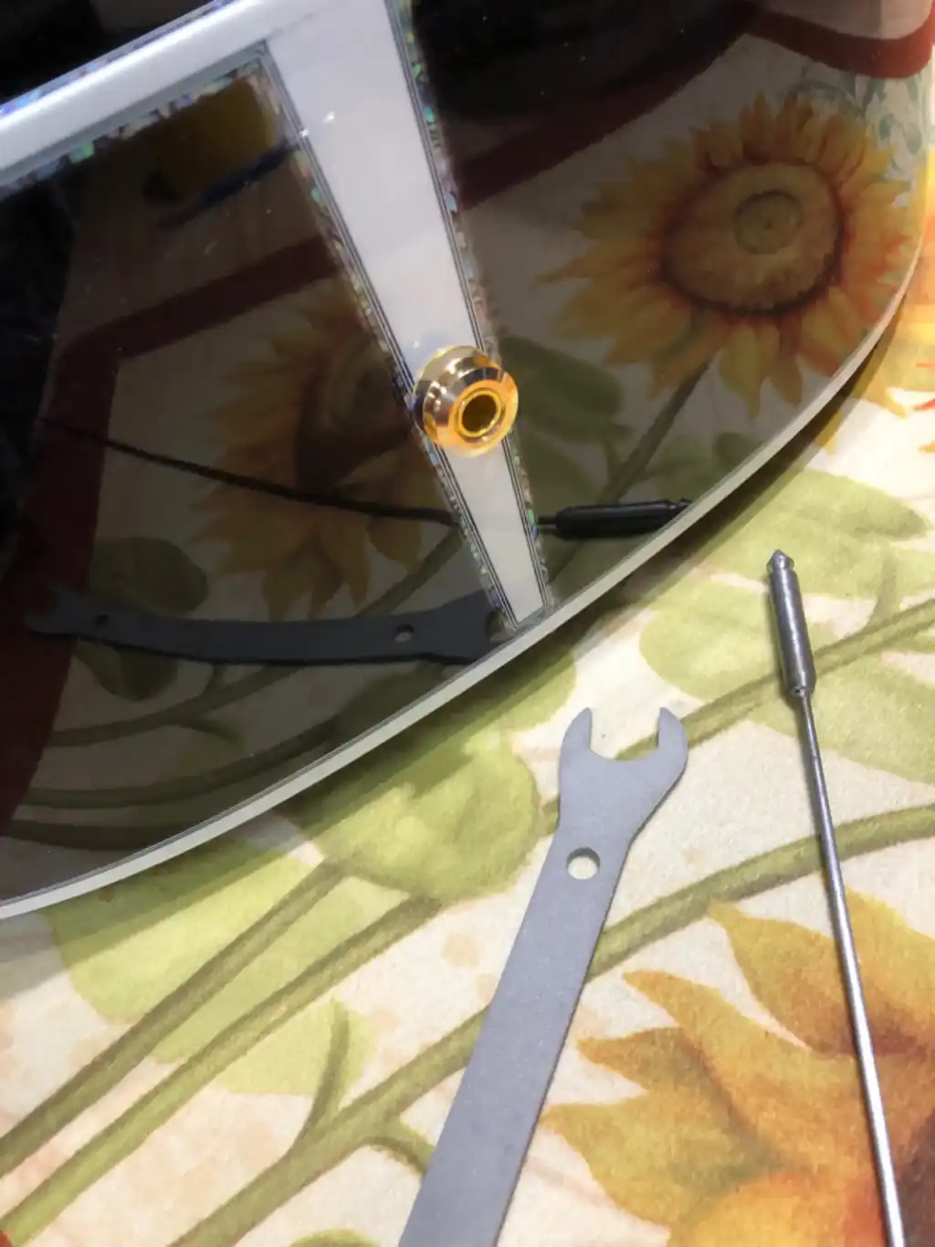 Cozad Guitars - Guild JF65-12 Endpin Jack