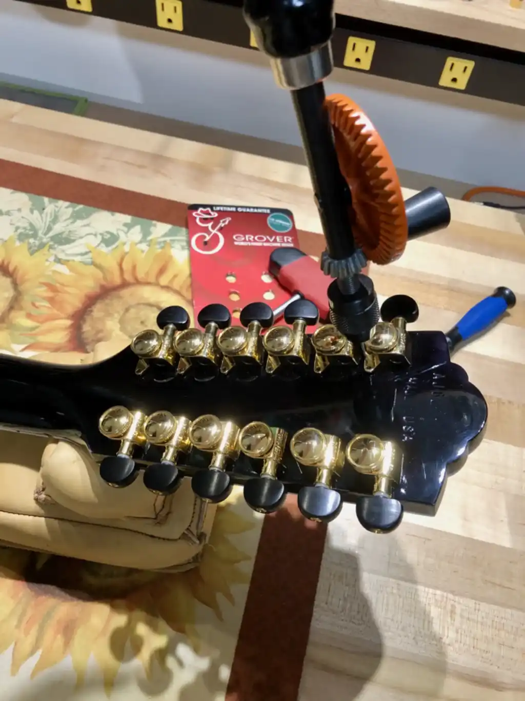 Cozad Guitars - Guild JF65-12 Tuners